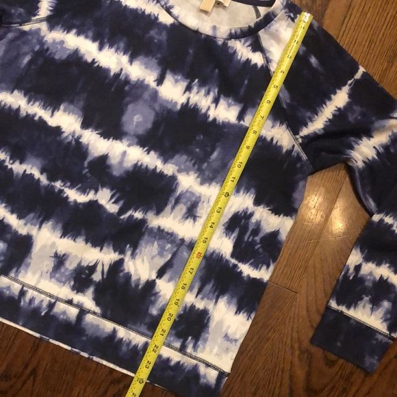 MICHAEL KORS Women’s Navy White Tie Dye Pullover Long Sleeve Crewneck Top Sz MD - Picture 10 of 14